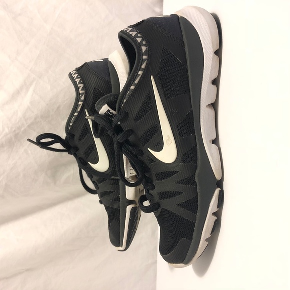 Nike Flex Supreme TR 3 Shoes 683138-001 5.5 - Picture 1 of 7